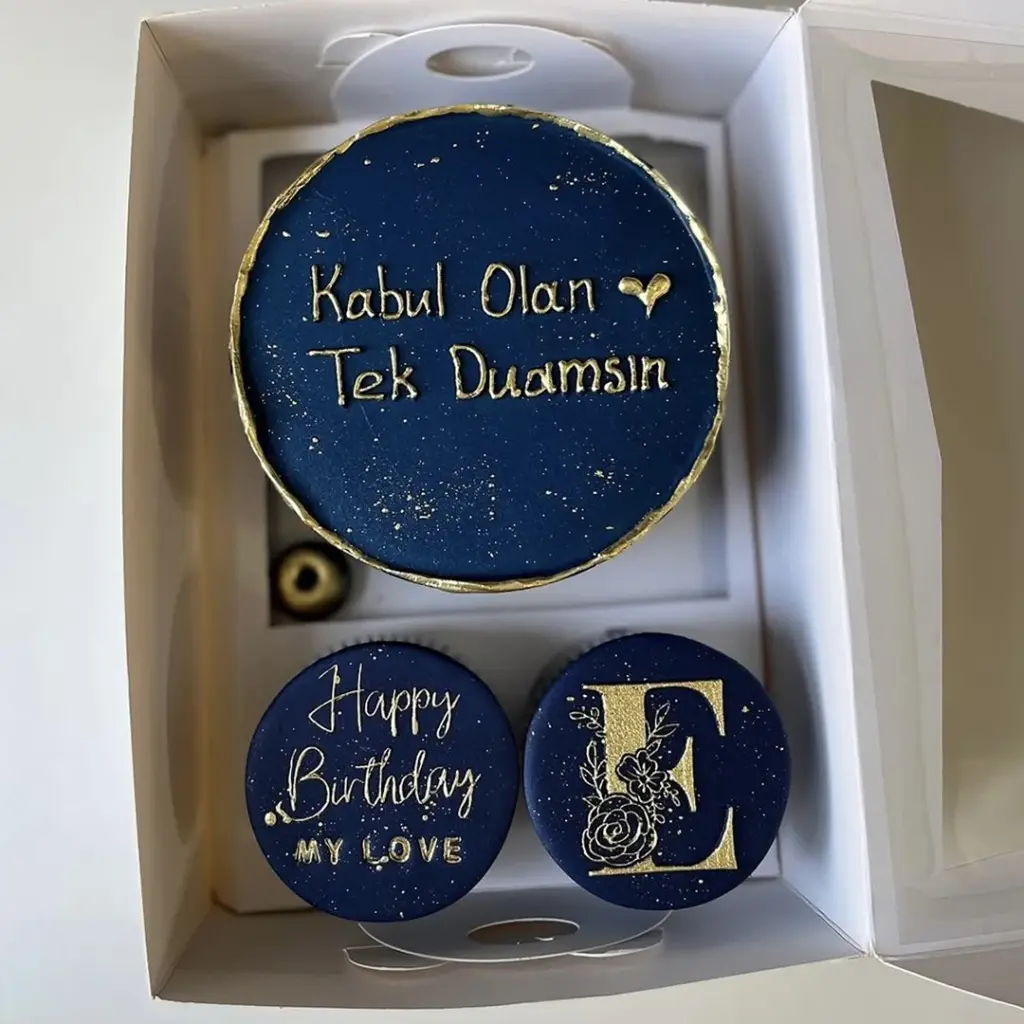 Alanya pasta ve cupcake seti lacivert ve yazılı alanya butik pasta